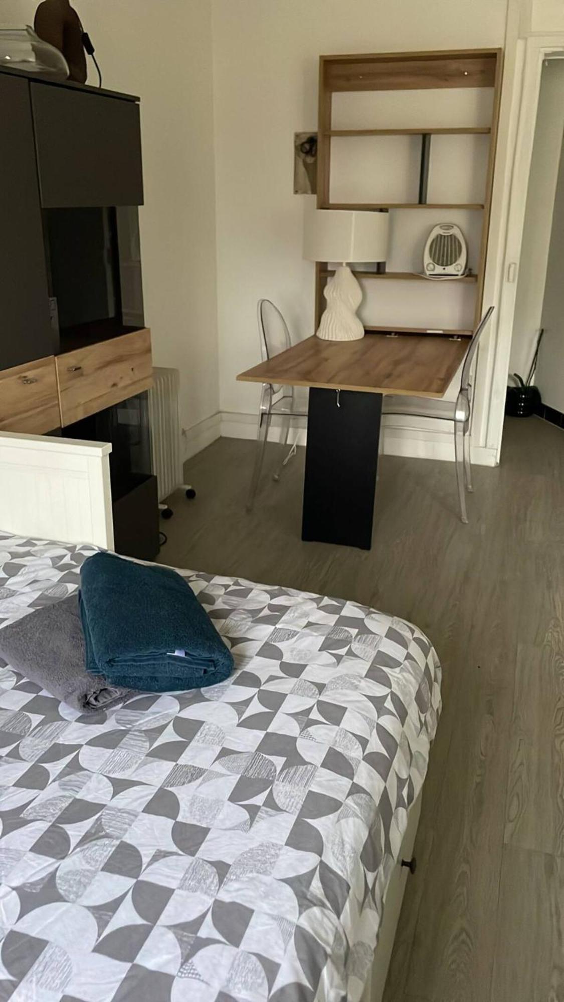 Guest Nearby Champs Elysees Appartement